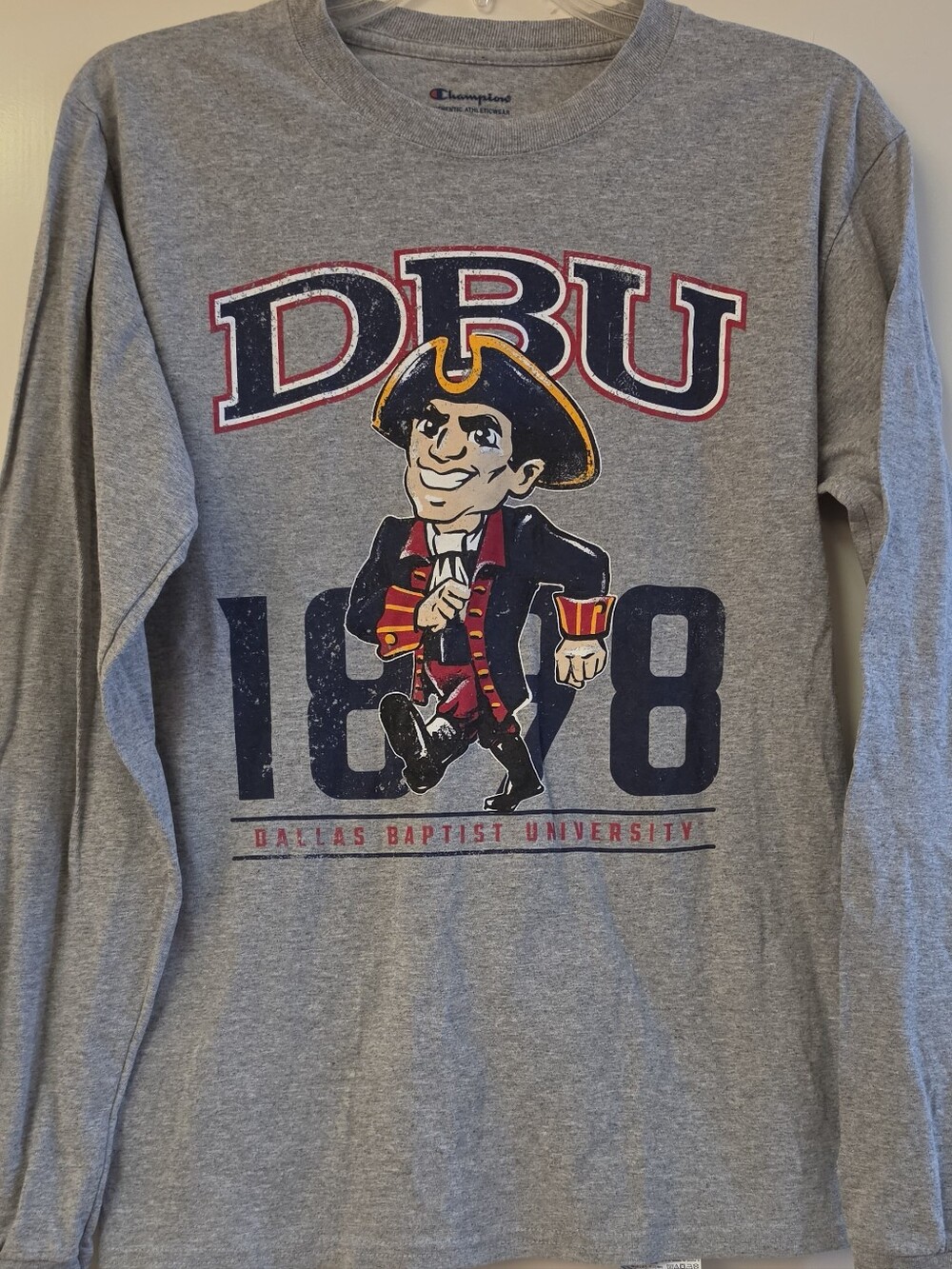 Dallas Baptist University Gray Men Long-Sleeve Graphic Tee, Small